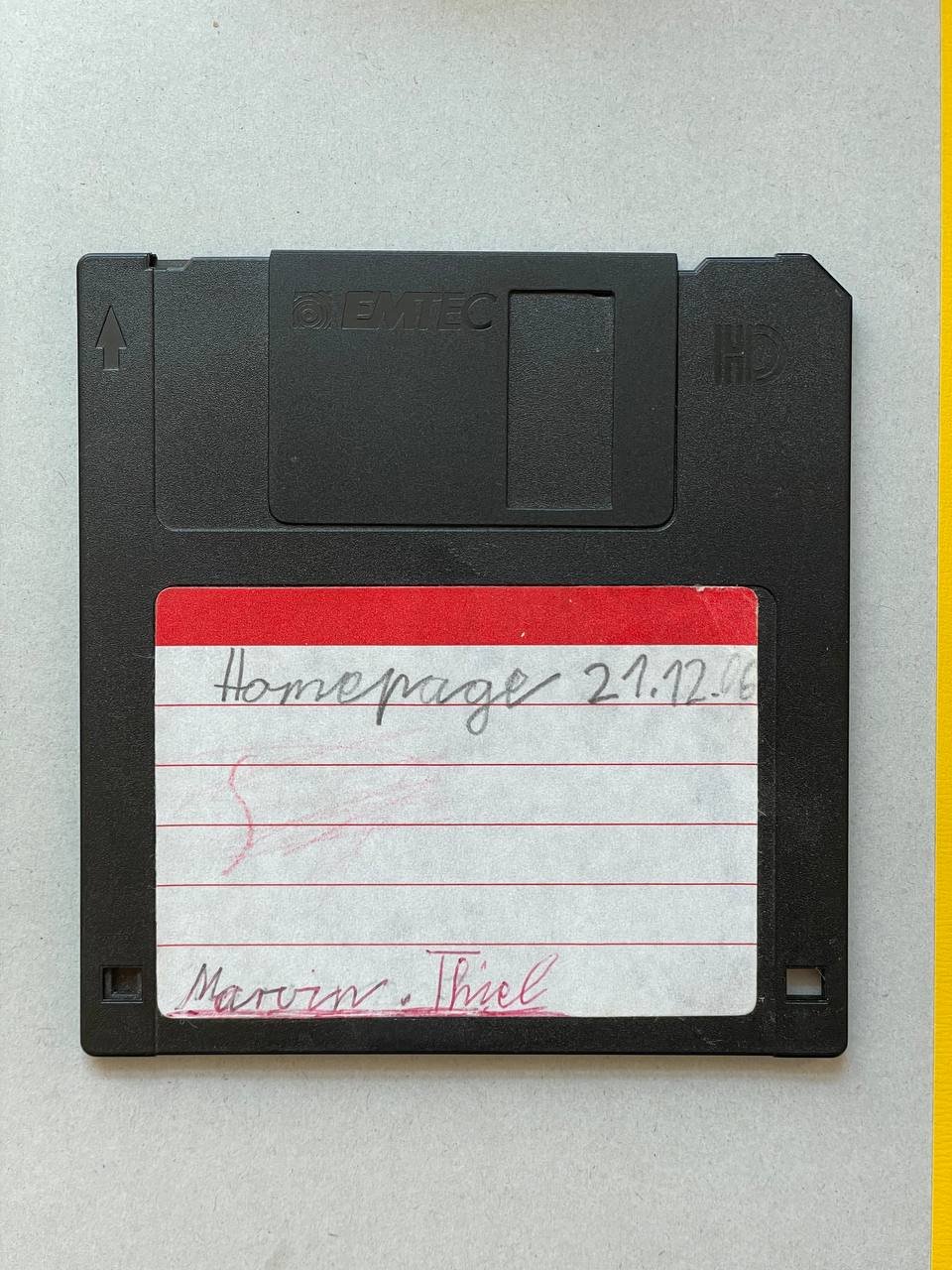 The label on the diskette reads Homepage Marvin Thiel 21.12.2006